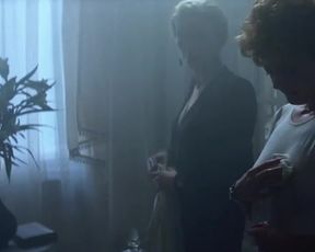 Sexy Susan Sarandon, Catherine Deneuve Nude - The Hunger (1983) 