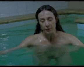 Hot scene Fanny Valette, Elsa Zylberstein Nude - La Petite Jerusalem (2005) 