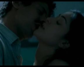 Hot scene Fanny Valette, Elsa Zylberstein Nude - La Petite Jerusalem (2005) 