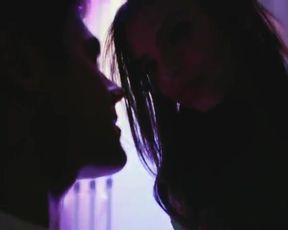 Hot actress Emily Ratajkowski Sexy - We Are Your Friends (2015) 