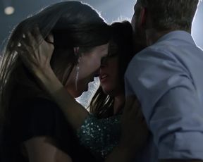 Hot celebs video Sarah Lind & Kate Yacula nude - The Exorcism of Molly Hartley (2015)