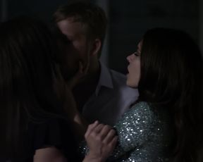 Hot celebs video Sarah Lind & Kate Yacula nude - The Exorcism of Molly Hartley (2015)