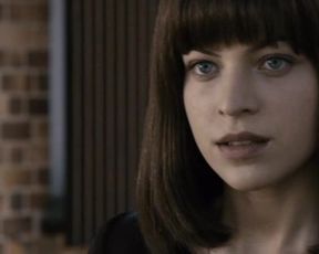 Sexy Thais Blume sexy - LUNA CALIENTE (2009) 