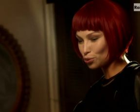 Hot actress Weronika Ksiazkiewicz Nude - Lispettore Coliandro s05e01 (2016) 