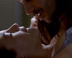 Hot actress Loeonor Watling Nude - Son del Mar (2001) 