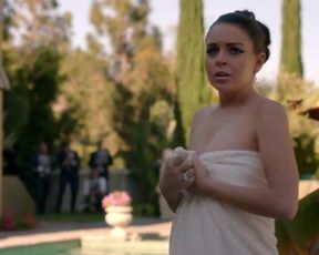 Sexy Lindsay Lohan Nude - Liz and Dick (2012) 