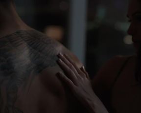 Sexy Lela Loren, Leslie Lopez - Power s01e05 (2014)