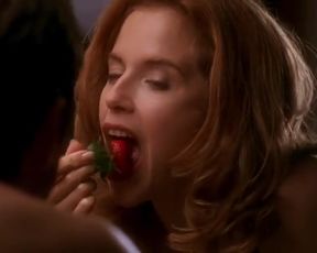 Sexy Kelly Preston Nude - Jerry Maguire (1996) 