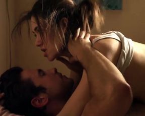 Hot actress Emmy Rossum Nude - Shameless s01e08 (2011) 