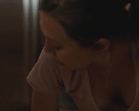 Hot actress Elizabeth Olsen Nude - Martha Marcy May Marlene (2011) 