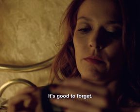 Hot scene Carolina Acevedo Nude - Narcos S02 E03 (2016) 