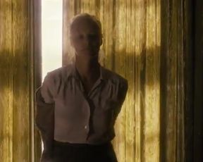 Hot scene Anne Schramm and Hannah Herzsprung Nude - Der Geschmack von Apfelkernen (2013) 