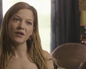 Hot scene Anne Schramm and Hannah Herzsprung Nude - Der Geschmack von Apfelkernen (2013) 