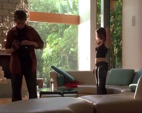 Sexy Anne Hathaway Nude - Havoc (US 2005) 