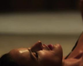 Hot scene Ana Alexander, Ragan Brooks Nude - Chemistry - s01e01 (US 2011) 