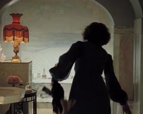 Sexy Amy Adams Nude - Miss Pettigrew Lives for a Day (2008) 