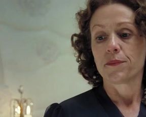 Sexy Amy Adams Nude - Miss Pettigrew Lives for a Day (2008) 