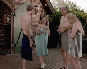 Topless scene Susanna Simon, Birge Schade - Eltern allein zu Haus. Die Winters (2017) 