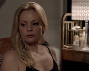 Topless scene Susanna Simon, Birge Schade - Eltern allein zu Haus. Die Winters (2017) 