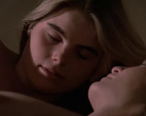 Celebrity Lesbian Video - Mariel Hemingway, Patrice Donnelly, etc Nude - Personal Best (1982) 