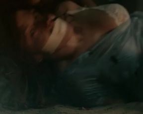 Sexy Stefanie Scott & Anna Friel Nude & Sexy - I.T. (2016) TV show scenes