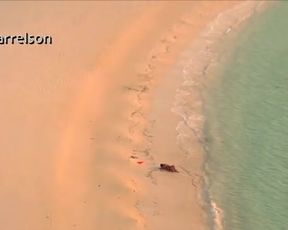 Sexy Salma Hayek Sexy - After The Sunset (2004) TV show scenes