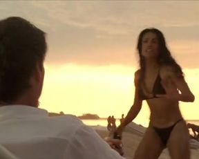 Sexy Salma Hayek Sexy - After The Sunset (2004) TV show scenes
