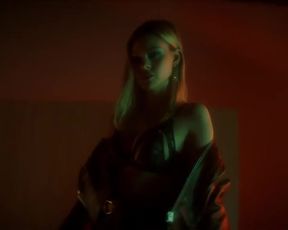 Sexy Love Advent 2017 - JAN 7 - Nicola Peltz by Gia Coppola TV show scenes