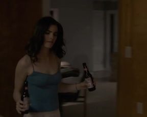 Sexy Kaley Ronayne Nude, Jodi Balfour Sexy - Quarry s01e06 (2016) TV show scenes