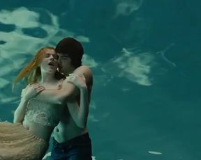 Sexy Evan Rachel Wood, T.V. Carpio Sexy - Across the Universe (2007) TV show scenes