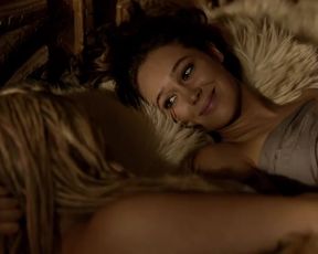 Sexy Eliza Taylor Sexy - The 100 S03E07 (2016) Lesbian-Hot Scene TV show scenes