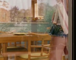 Sexy Cameron Diaz Sexy - In Her Shoes (2005) TV show scenes