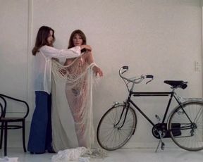 Retro erotic video - Glissements progressifs du plaisir (1973)