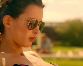 Paulina Andreeva nude - Sarancha (2014)