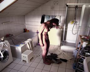 Sexy Alexandra Finder nude - Die Frau des Polizisten (2013) 