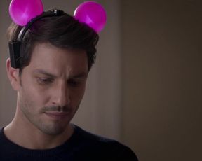 Deborah Francois Nude - Loue Moi (2017)