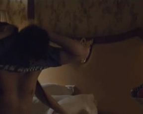 Hot scene Irina Vinogradova, Ekaterina Arkharova nude - Hotel (2015) 