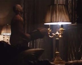 Hot scene Irina Vinogradova, Ekaterina Arkharova nude - Hotel (2015) 