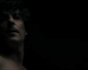 Hot scene Laetitia Casta nude - DO NOT DISTURB 