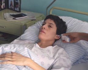 Sexy Jella Haase nude, Jasmin Gerat nude, Nadeshda Brennicke sex - The Team E05 (2015) 