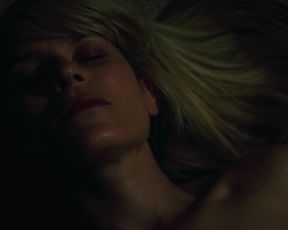 Naked scenes Marina Fois - Irreprochable (2016)