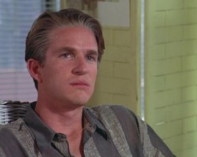 Naked scenes Julianne Moore - Short Cuts (1993)