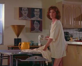 Naked scenes Julianne Moore - Short Cuts (1993)