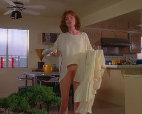 Naked scenes Julianne Moore - Short Cuts (1993)