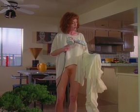 Naked scenes Julianne Moore - Short Cuts (1993)