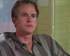 Naked scenes Julianne Moore - Short Cuts (1993)