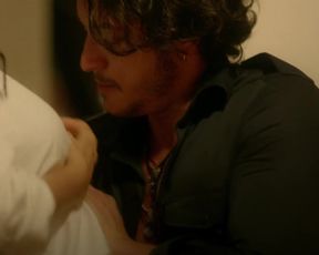 Barbara Colen and Sonia Braga - Aquarius (2016)