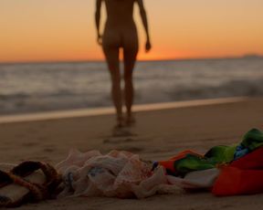 Naked scene Bojana Novakovic - Shameless s05e12 (2015) TV show nudity video