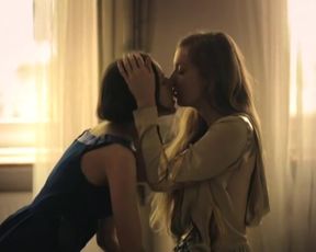 Agnieszka Podsiadlik, Pheline Roggan - Jak calkowicie zniknac (2014)