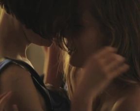 Agnieszka Podsiadlik, Pheline Roggan - Jak calkowicie zniknac (2014)